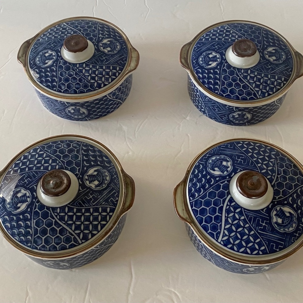 Share  VINTAGE TAKAHASHI SAN FRANCISCO 5" PORCELAIN BOWL WITH COVER